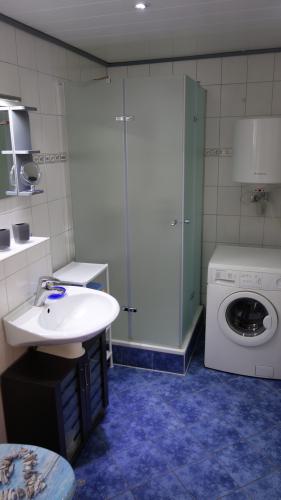 Badezimmer im Erdgeschoss